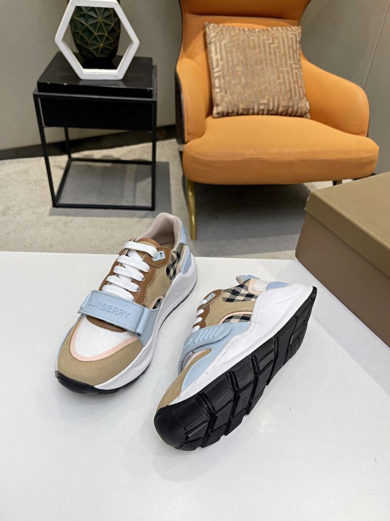 Burberry Low Shoes